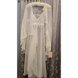 Vintage Rashella Sheer Small Lingerie & Robe  Lace Bridal Nightgown Lingerie Nwt